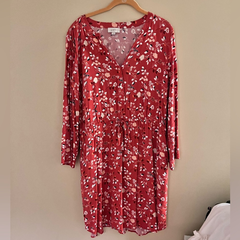 LOFT Outlet Large drawstring waist elbow sleeve floral dress
